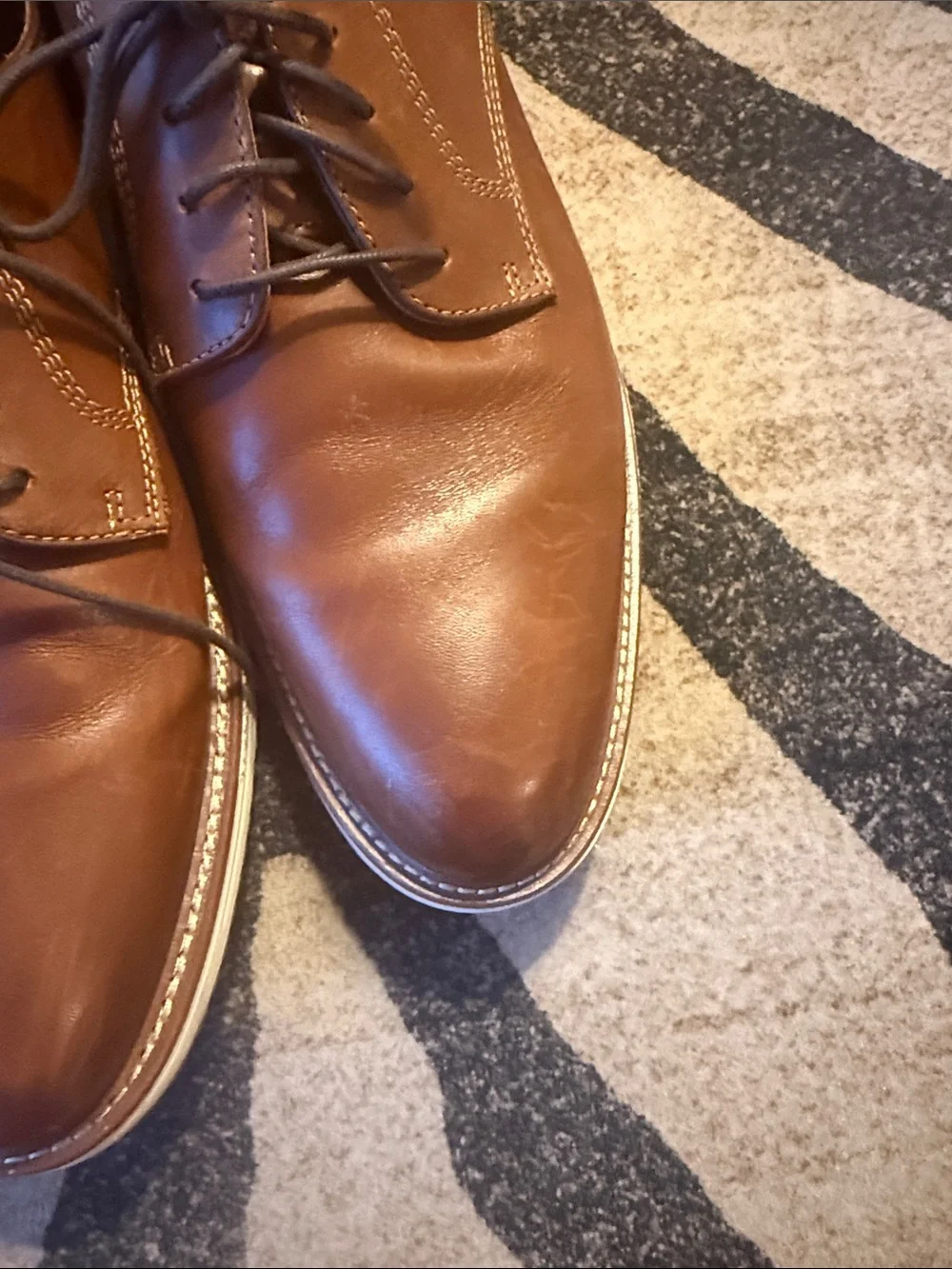 Johnston and Murphy Men's Brown Leather Derby Shoes - Classic Casual Style